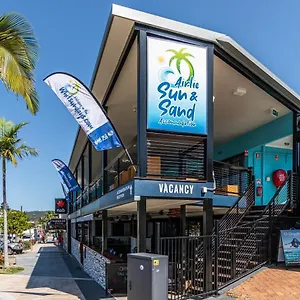 https://airlie-sun-sand-accommodation-6.queenslandhotels.net
