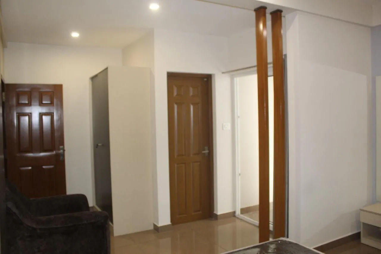 Grace Apart Hotel @Kochi 0*, Kochi